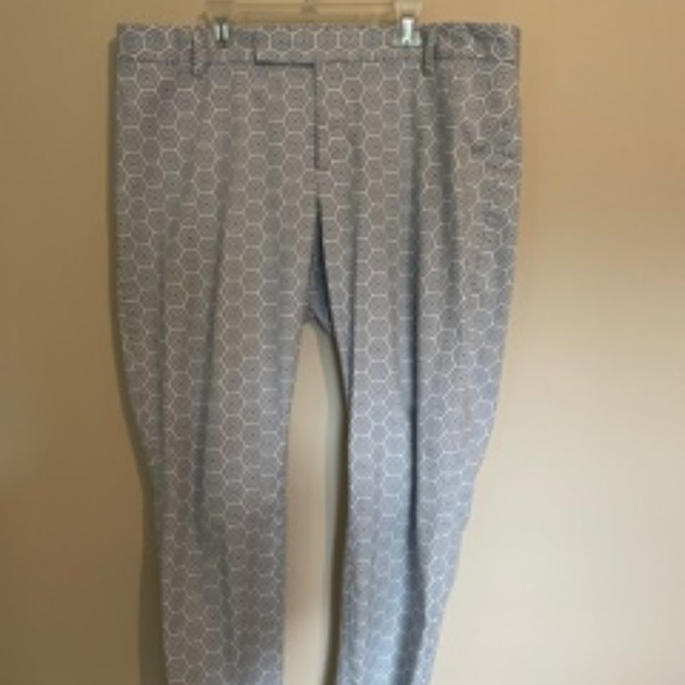 Slim fit pattern pants